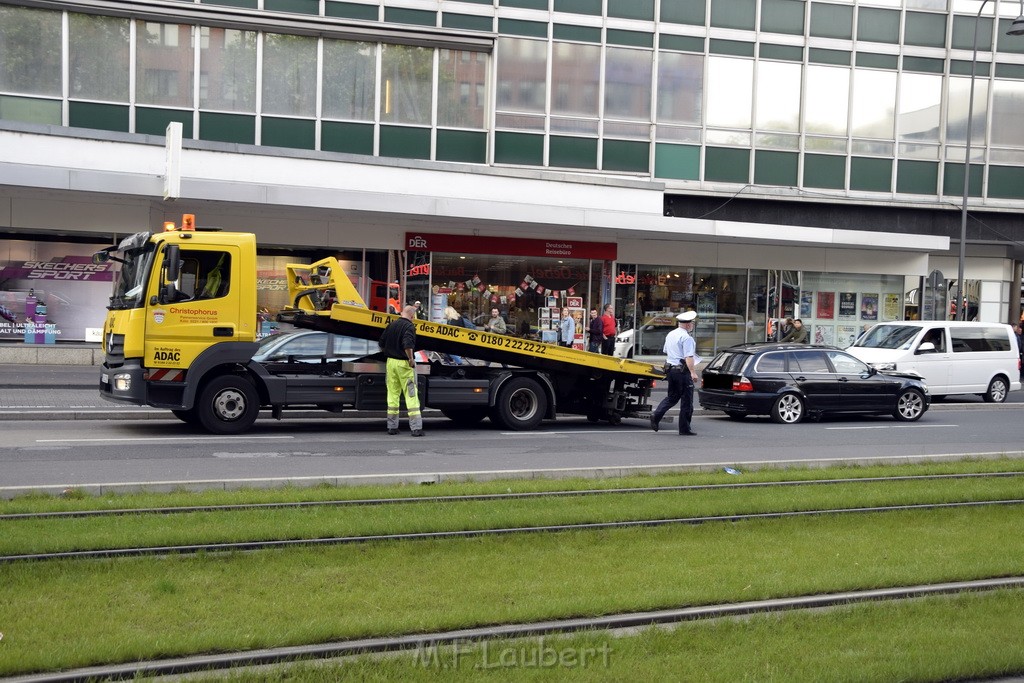 VU PKW Strab Koeln Mitte Caecilienstr Hohe Str P85.JPG - Miklos Laubert